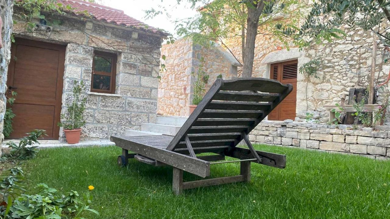 Stone Holiday Homes Stankovci With Pool And Mediterranean Gardens Exterior foto